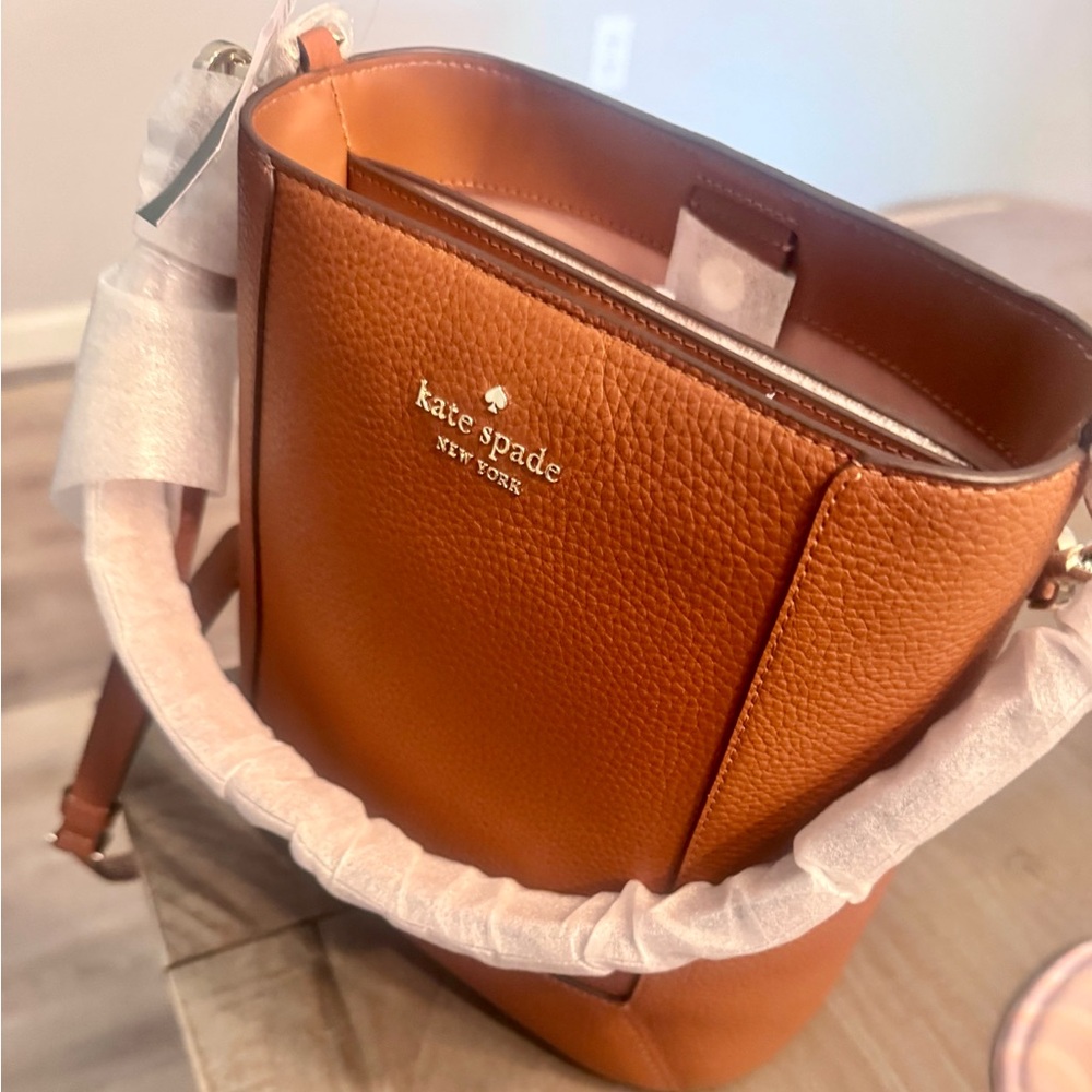 Kate Spade Tan Lena Bucket Leather Shoulder Bag